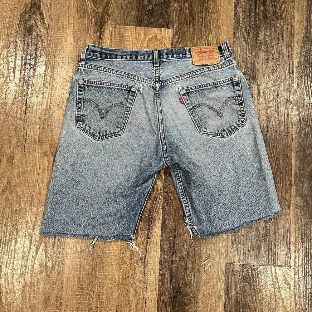 Vintage Levis 505 Cut Off Jean Shorts Distressed 34 10